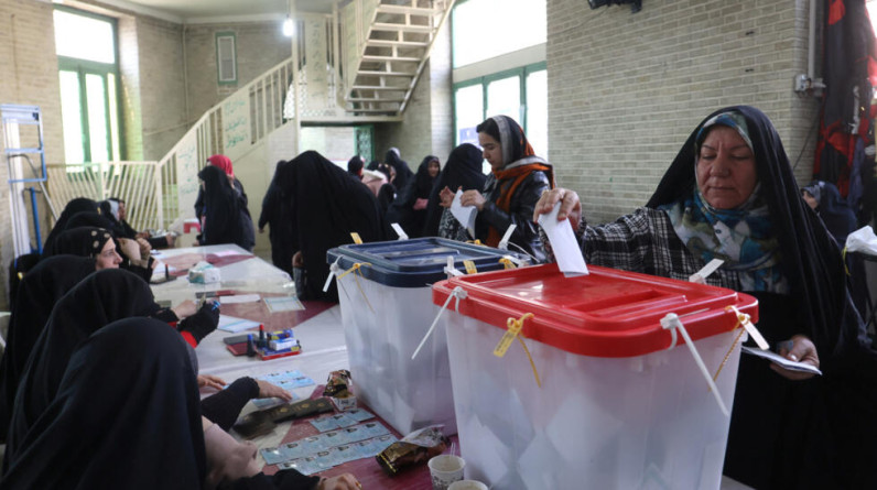 معايير وشروط الانتخابات الرئاسية في إيران (تفاصيل)